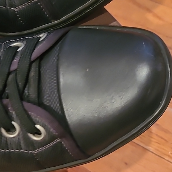 Men's Louis Vuitton Damier Sneakers - Picture 5 of 16